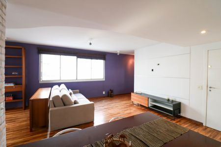 Apartamento à venda com 99m², 2 quartos e 1 vaga