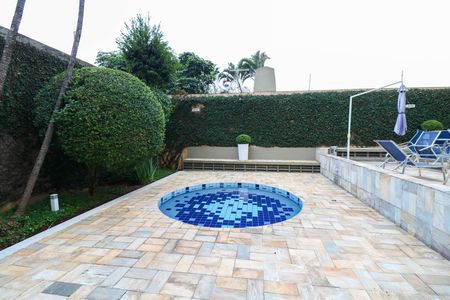Apartamento à venda com 99m², 2 quartos e 1 vaga