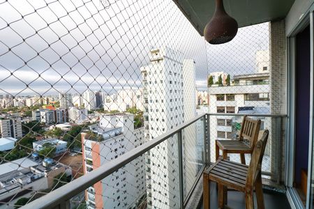 Apartamento à venda com 99m², 2 quartos e 1 vaga