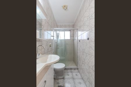 Banheiro de apartamento para alugar com 2 quartos, 52m² em Nonoai, Porto Alegre