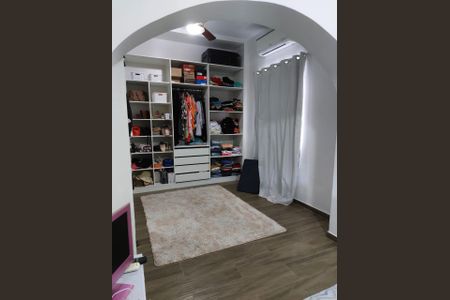 Casa para alugar com 260m², 4 quartos e 2 vagas Casa para alugar com 260m², 4 quartos e 2 vagasQuarto 2
