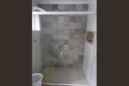 Casa para alugar com 260m², 4 quartos e 2 vagas Casa para alugar com 260m², 4 quartos e 2 vagasBanheiro social