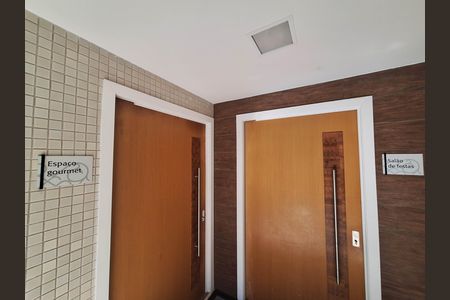 Apartamento à venda com 128m², 3 quartos e 3 vagas Apartamento à venda com 128m², 3 quartos e 3 vagasÁrea comum