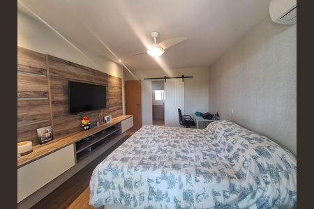 Apartamento à venda com 128m², 3 quartos e 3 vagas Apartamento à venda com 128m², 3 quartos e 3 vagasSuíte