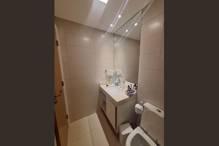 Apartamento à venda com 128m², 3 quartos e 3 vagas Apartamento à venda com 128m², 3 quartos e 3 vagasBanheiro Social