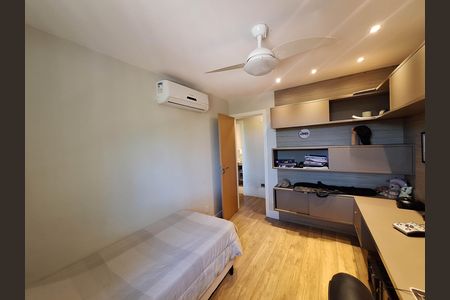 Apartamento à venda com 128m², 3 quartos e 3 vagas Apartamento à venda com 128m², 3 quartos e 3 vagasQuarto 2