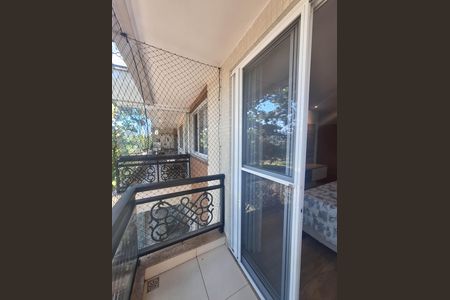 Apartamento à venda com 128m², 3 quartos e 3 vagas Apartamento à venda com 128m², 3 quartos e 3 vagasVaranda