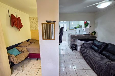 Sala de kitnet/studio para alugar com 1 quarto, 50m² em Forte, Praia Grande