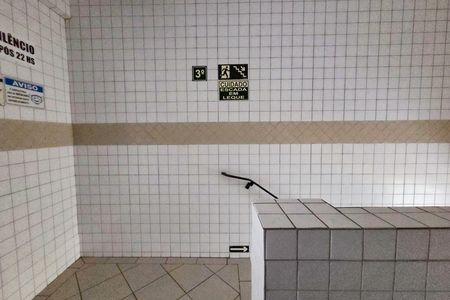 Área comum de kitnet/studio para alugar com 1 quarto, 50m² em Forte, Praia Grande