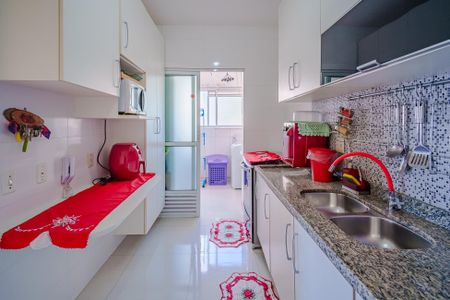 Cozinha de apartamento à venda com 3 quartos, 90m² em Vila Lageado, São Paulo