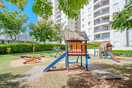 Apartamento à venda com 90m², 3 quartos e 2 vagas Apartamento à venda com 90m², 3 quartos e 2 vagasÁrea comum - Playground