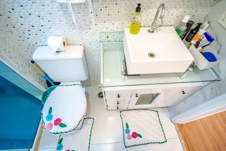 Apartamento à venda com 90m², 3 quartos e 2 vagas Apartamento à venda com 90m², 3 quartos e 2 vagasBanheiro da Suíte