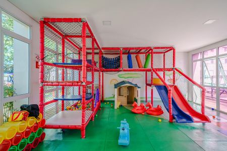 Apartamento à venda com 90m², 3 quartos e 2 vagas Apartamento à venda com 90m², 3 quartos e 2 vagasÁrea comum - Brinquedoteca