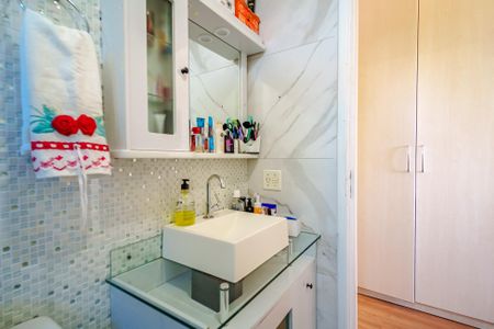 Apartamento à venda com 90m², 3 quartos e 2 vagas Apartamento à venda com 90m², 3 quartos e 2 vagasBanheiro da Suíte