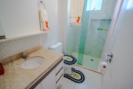 Apartamento à venda com 90m², 3 quartos e 2 vagas Apartamento à venda com 90m², 3 quartos e 2 vagasBanheiro