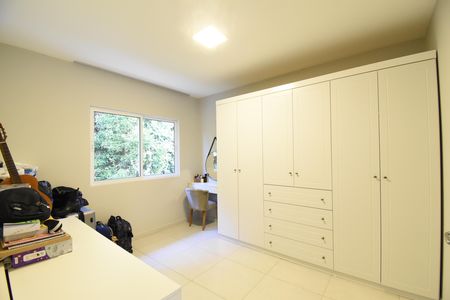 Casa de condomínio à venda com 130m², 3 quartos e 2 vagasQuarto 3