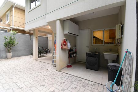 Casa de condomínio à venda com 130m², 3 quartos e 2 vagasÁrea externa