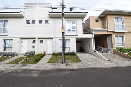 Casa de condomínio à venda com 130m², 3 quartos e 2 vagasFachada