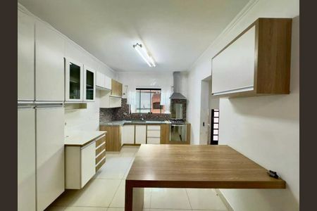 Cozinha de casa para alugar com 4 quartos, 235m² em Nova Petrópolis, São Bernardo do Campo