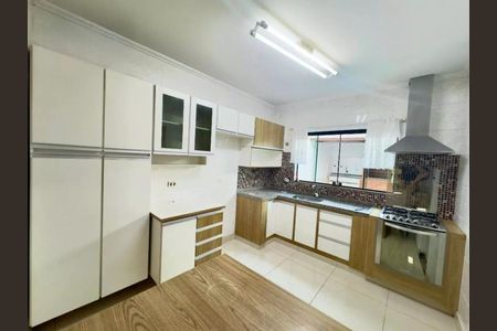 Cozinha de casa para alugar com 4 quartos, 235m² em Nova Petrópolis, São Bernardo do Campo