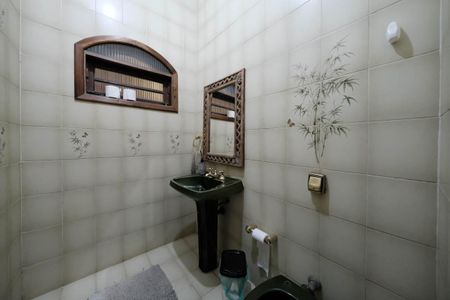 Casa para alugar com 260m², 4 quartos e 3 vagasBanheiro 2