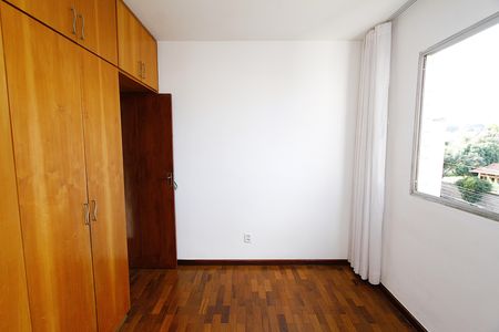 Apartamento à venda com 65m², 3 quartos e 1 vagaQuarto 2