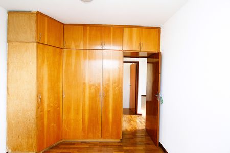 Apartamento à venda com 65m², 3 quartos e 1 vagaQuarto 2