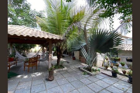 Casa de condomínio para alugar com 110m², 2 quartos e 5 vagas Casa de condomínio para alugar com 110m², 2 quartos e 5 vagasÁrea externa