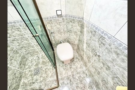 Apartamento para alugar com 69m², 2 quartos e 1 vaga Apartamento para alugar com 69m², 2 quartos e 1 vagaBanheiro