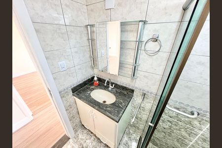 Apartamento para alugar com 69m², 2 quartos e 1 vaga Apartamento para alugar com 69m², 2 quartos e 1 vagaBanheiro