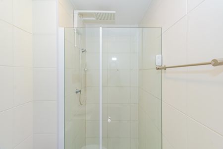 Banheiro da Suíte de apartamento para alugar com 1 quarto, 27m² em Jardim Caravelas, São Paulo
