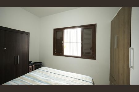 Casa para alugar com 106m², 2 quartos e 2 vagasQuarto 1