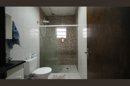 Casa para alugar com 106m², 2 quartos e 2 vagasBanheiro Social