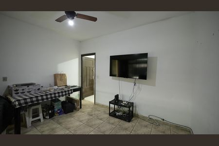 Casa para alugar com 106m², 2 quartos e 2 vagasSala