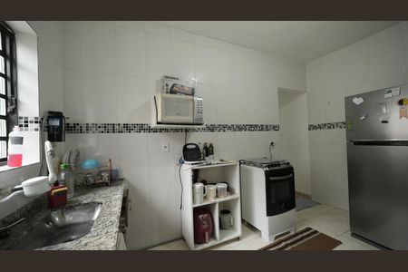Casa para alugar com 106m², 2 quartos e 2 vagasCozinha