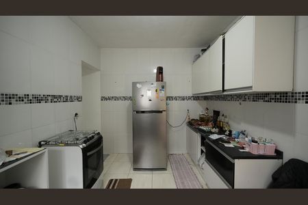 Casa para alugar com 106m², 2 quartos e 2 vagasCozinha