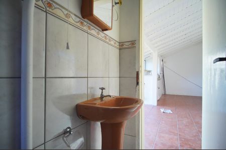 Casa para alugar com 120m², 2 quartos e 2 vagasBanheiro 2