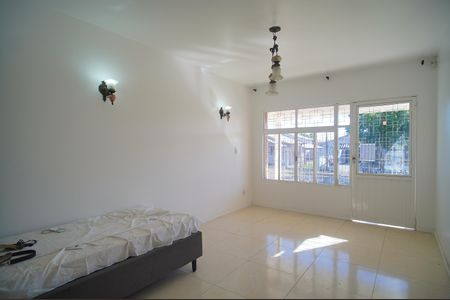 Sala de casa para alugar com 2 quartos, 120m² em Santos Dumont, São Leopoldo