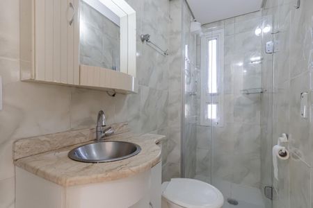 Banheiro de kitnet/studio para alugar com 1 quarto, 30m² em Planalto Paulista, São Paulo