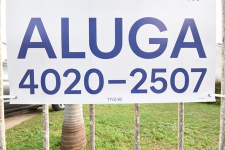 Casa para alugar com 70m², 2 quartos e 8 vagasCódigo 