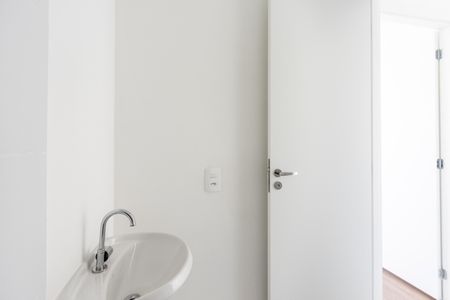 Apartamento à venda com 34m², 2 quartos e sem vaga Apartamento à venda com 34m², 2 quartos e sem vagaBanheiro