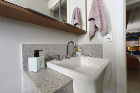 Apartamento à venda com 86m², 3 quartos e 3 vagas Apartamento à venda com 86m², 3 quartos e 3 vagasBanheiro Social
