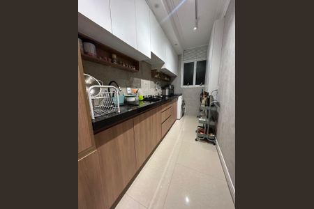 Apartamento à venda com 55m², 2 quartos e 1 vaga Apartamento à venda com 55m², 2 quartos e 1 vagaCozinha