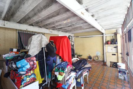 Casa à venda com 120m², 2 quartos e 2 vagas