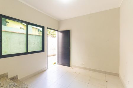 Sala de casa de condomínio para alugar com 2 quartos, 55m² em Penha de França, São Paulo
