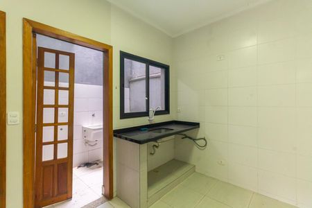 Cozinha  de casa de condomínio para alugar com 2 quartos, 55m² em Penha de França, São Paulo