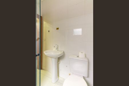 Casa de condomínio para alugar com 55m², 2 quartos e 1 vaga Casa de condomínio para alugar com 55m², 2 quartos e 1 vagaBanheiro Social