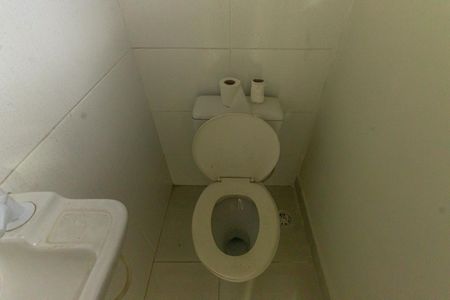 Lavabo de casa de condomínio para alugar com 2 quartos, 55m² em Penha de França, São Paulo