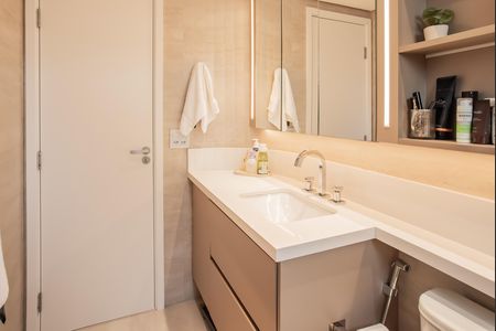 Banheiro de apartamento à venda com 2 quartos, 75m² em Vila Clementino, São Paulo