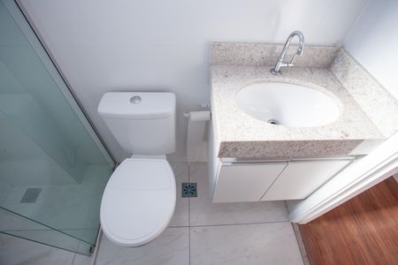 Banheiro Social de apartamento para alugar com 2 quartos, 55m² em Fonte Grande, Contagem